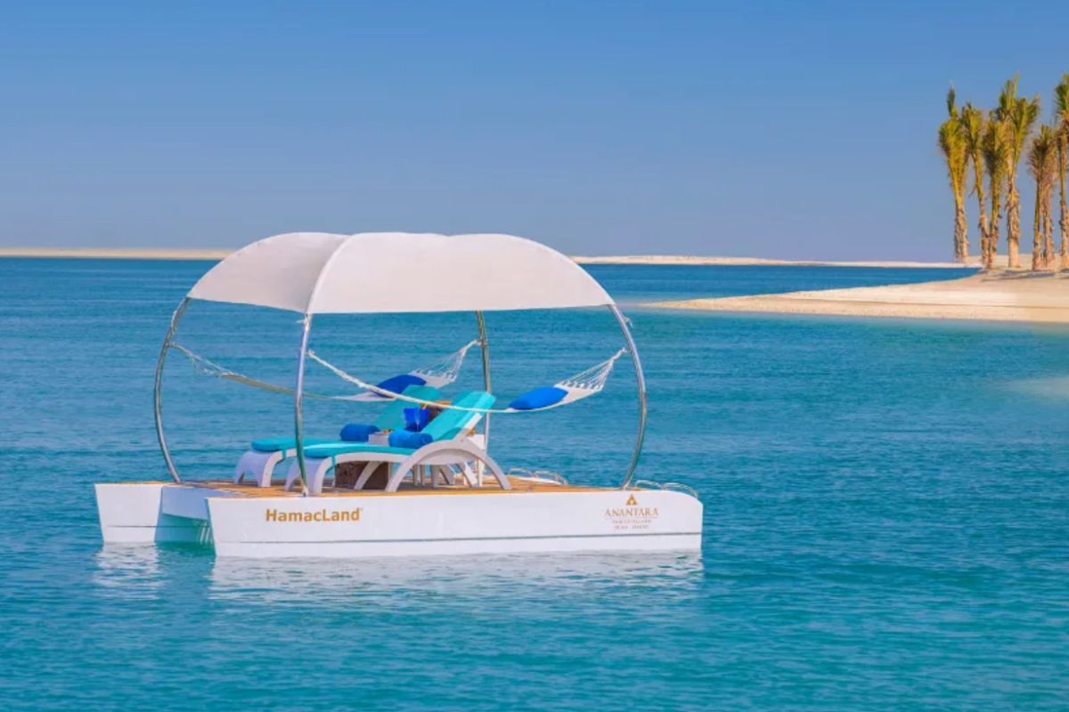 Anantara World Islands Dubai becomes the 1st hotel in the UAE to boast their own HamacLand floating lounge