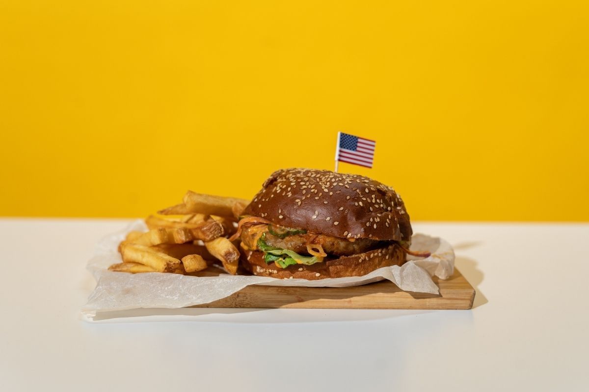 The Burgr Factory: Dubai restaurant celebrates launch by making 68kg burger