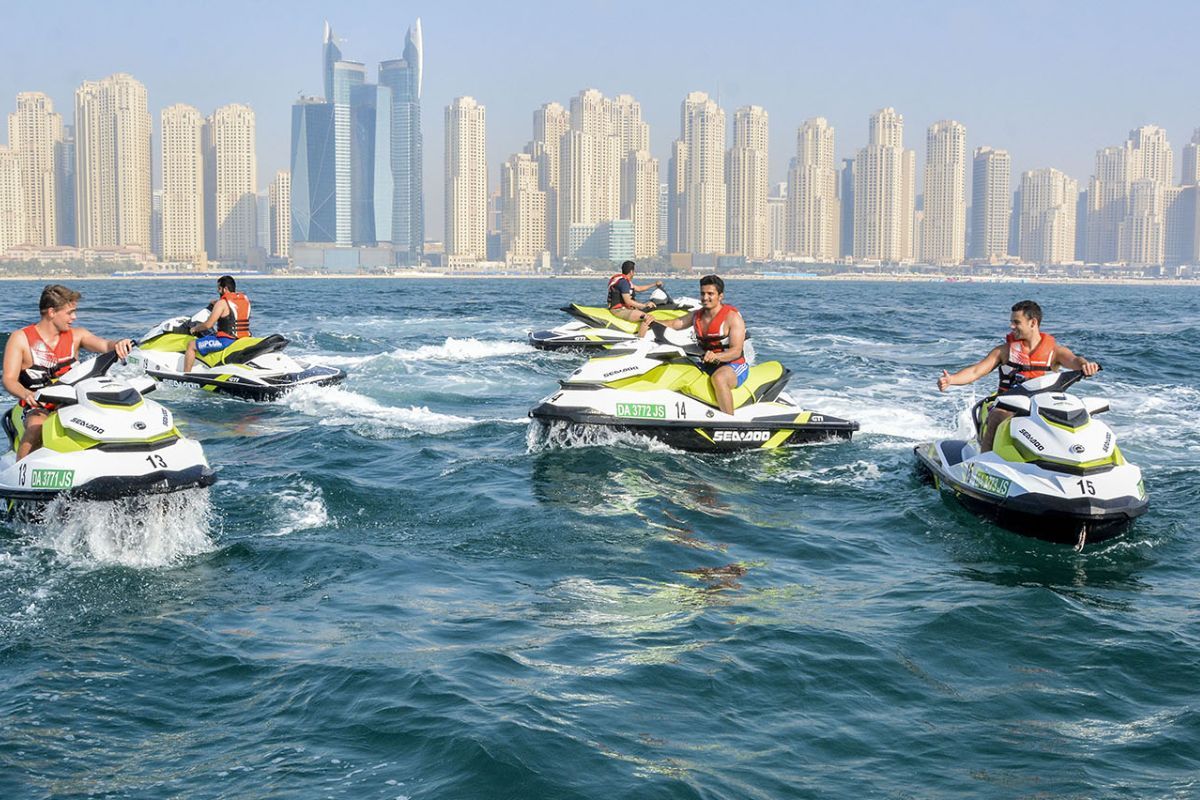 Water sports in Dubai: Where to go and what to do