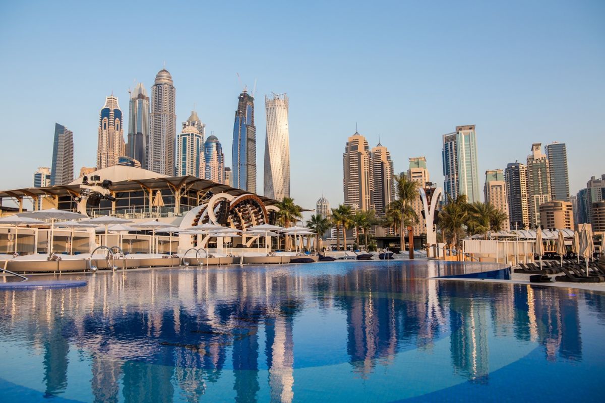 Discovering The Extraordinary Zero Gravity Beach Club In Dubai 