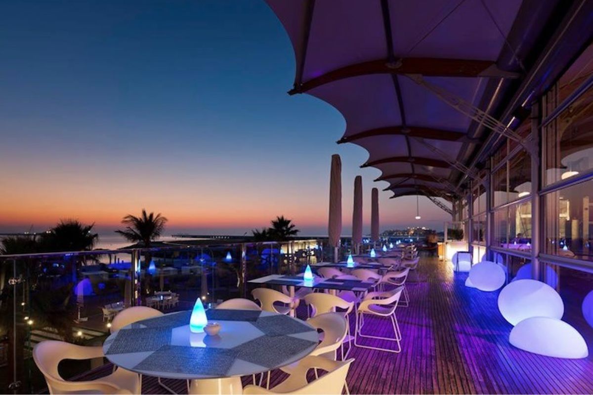 Discovering the Extraordinary: Zero Gravity Beach Club in Dubai