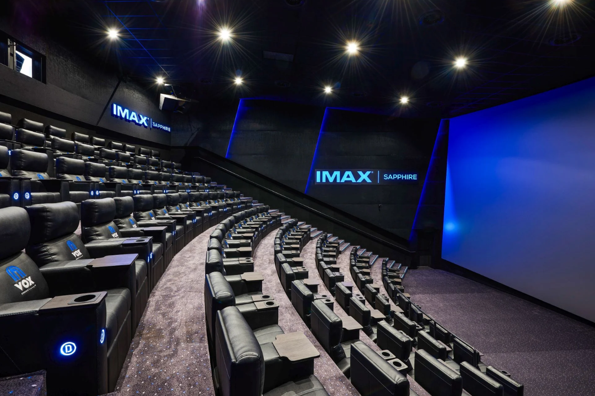 Галерея синема. Киномакс-сапфир — зал IMAX Sapphire. Аймакс сапфир Питерлэнд. Формула кино Питерлэнд IMAX Sapphire. Зал IMAX Sapphire Афимолл.