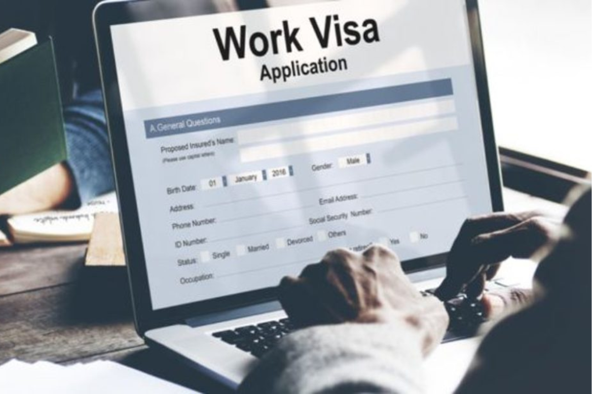 dubai tourist visa convert to work visa