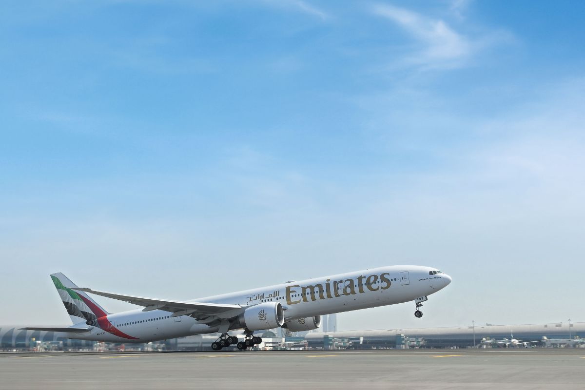 Emirates boosts services to Hong Kong with third daily flight starting ...