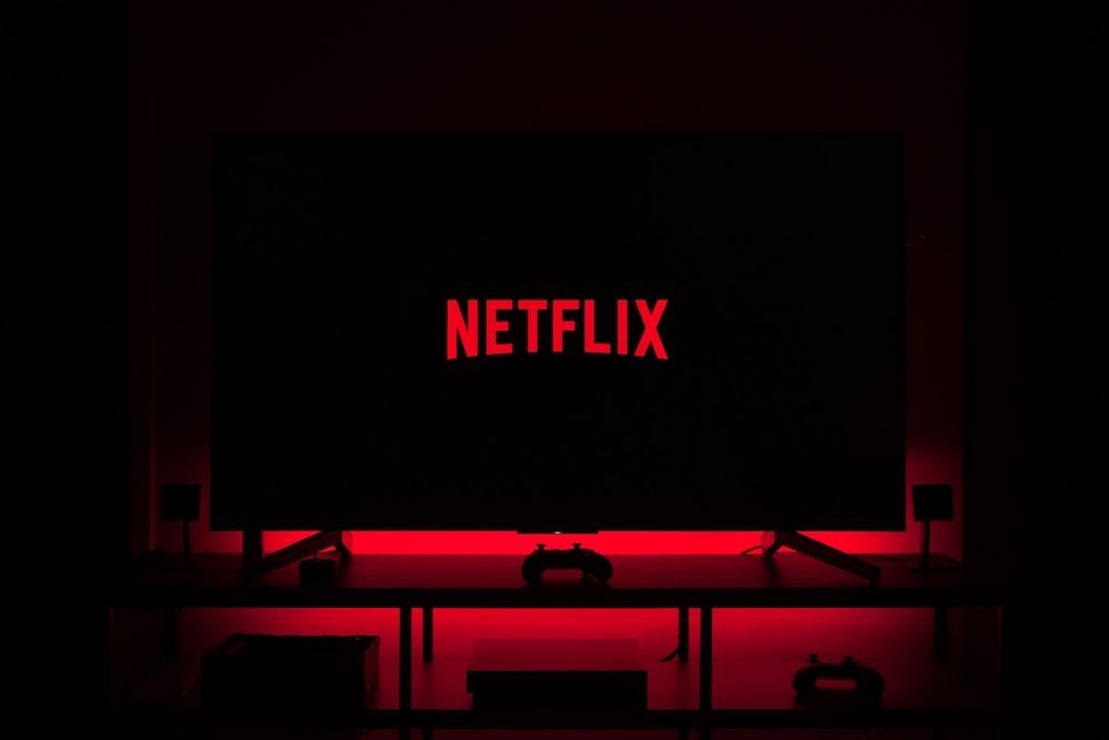 Netflix starts crackdown trial on password sharing