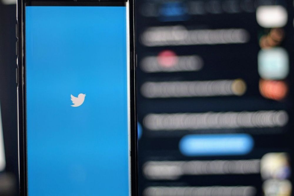 Twitter Calls for Public Input on Approach to World Leaders