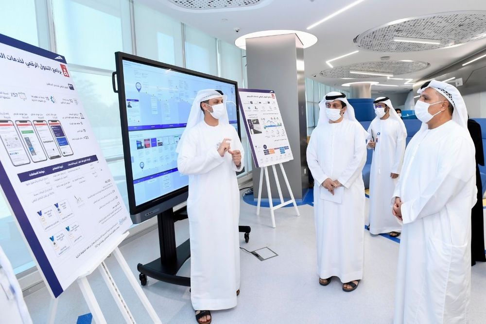 Al Tayer reviews digitization of drivers and vehicles services
