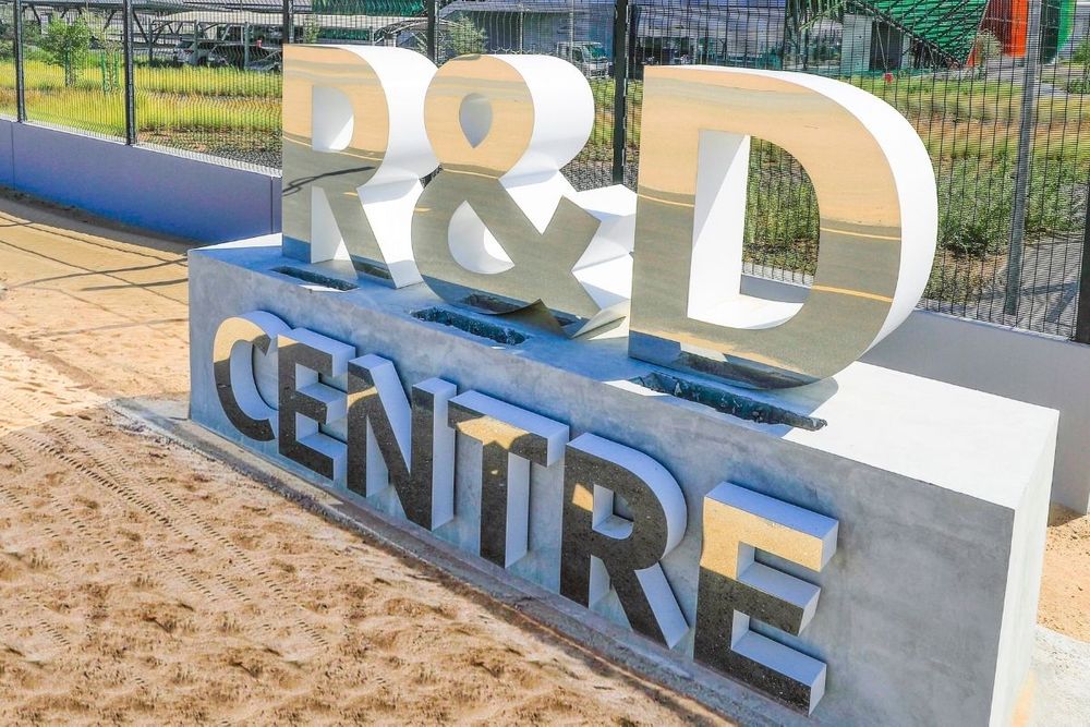 DEWA’s R&D Centre collaborates with Stanford University to develop advanced system for PV production