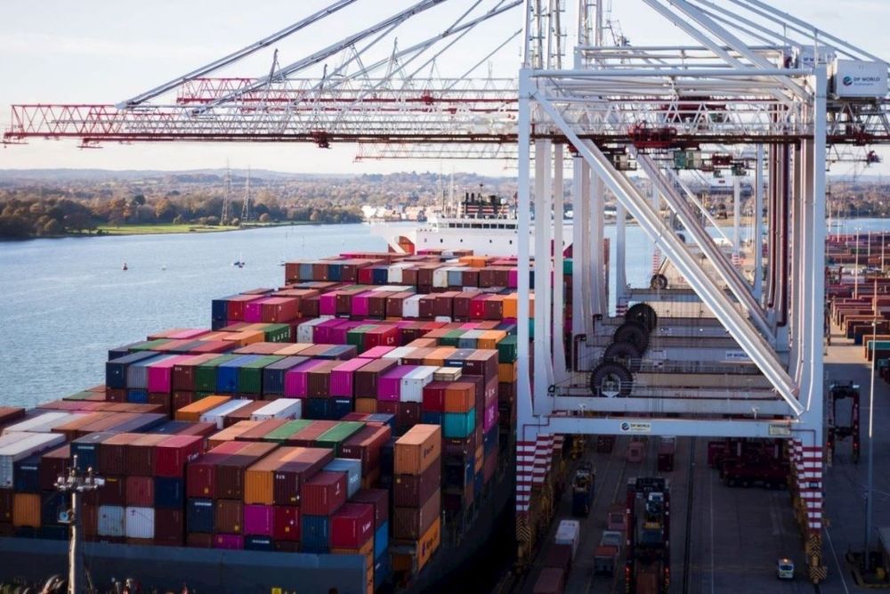 DP World Southampton becomes the 1st port in Britain to replace diesel with vegetable oil