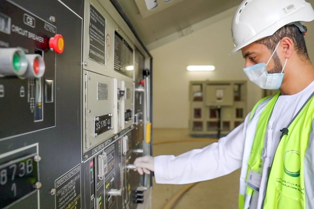 DEWA’s preventive maintenance work for its energy transmission network makes its grid the best worldwide