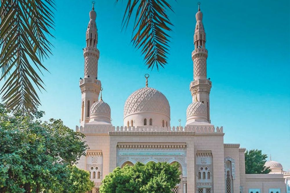Exploring Beautiful Mosques in Dubai