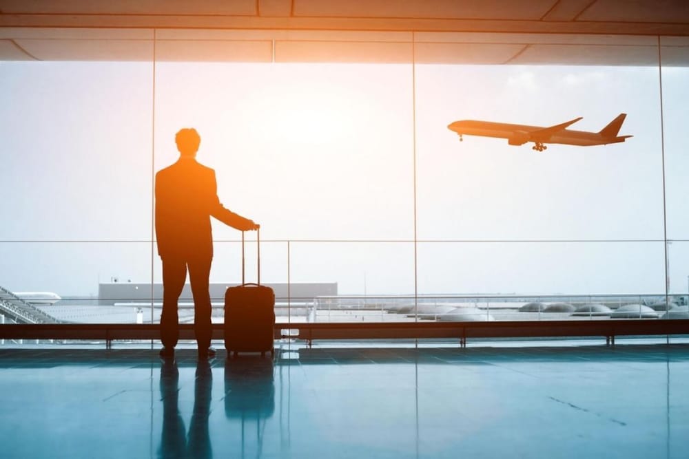 UAE: Is it mandatory for person leaving country to cancel company's license?