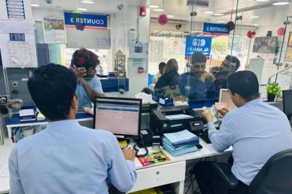 UAE Exchange Houses Announce Increased Fees for Remittances by 15%