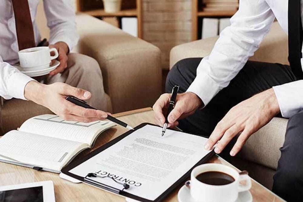 UAE Tightens Labor Law: Companies Fined Up to Dh1 Million for Hiring Visit Visa Holders