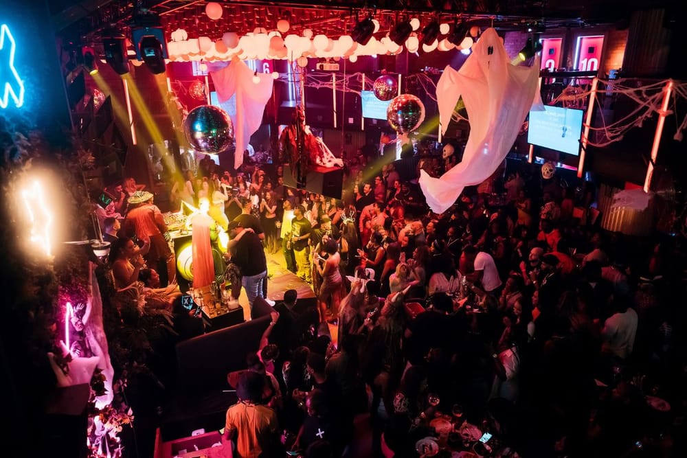 Spooktacular Halloween Events at Lucky Voice Dubai: RnB, Quiz Nights, and Costume Parties