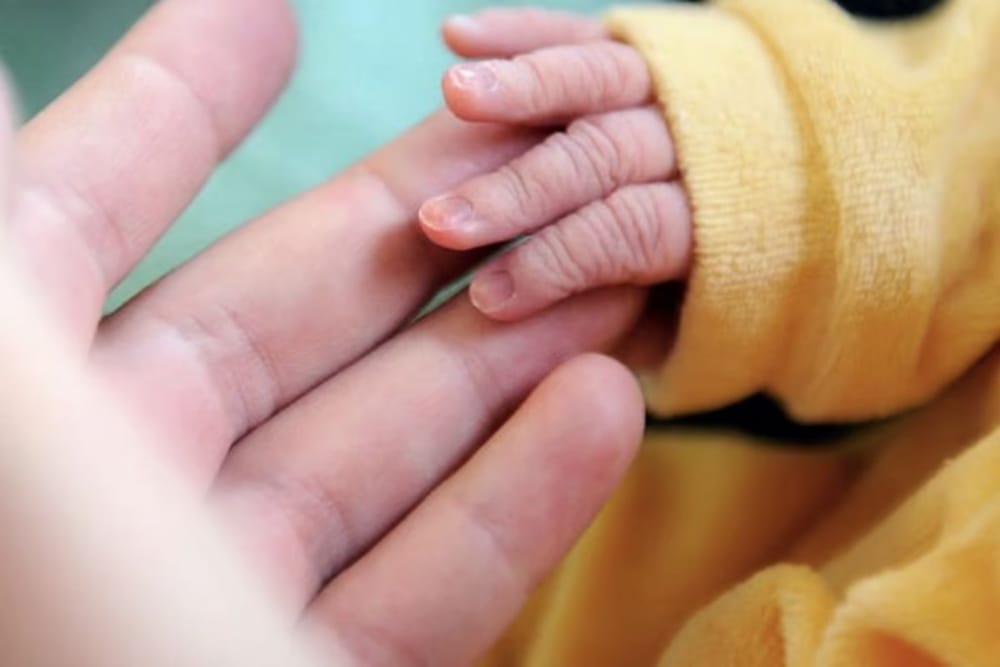 UAE: What Are the Rights of Unmarried Non-Muslim Mothers Under New Custody Laws?