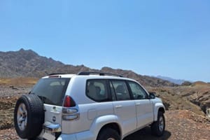 UAE to Oman by Car: Routes, Required Documents, and Essential Information