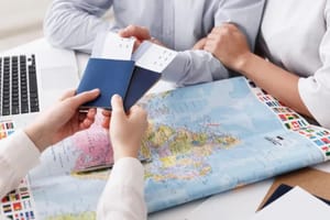 How Can Travel Agencies in Dubai Assist with Visa Applications?