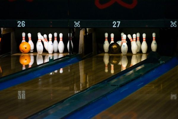 Knock Down Some Pins At The Best Bowling Alleys In Dubai!