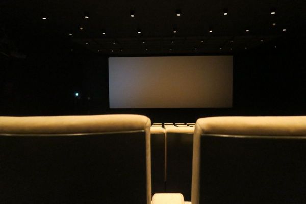 Make Yourself At Home With These Private Cinema Screens In Dubai