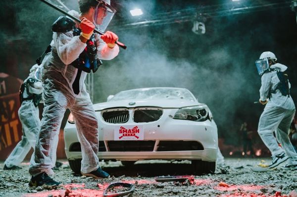 Smash & Yell Your Stress Away This National Day Weekend At The Smash Room