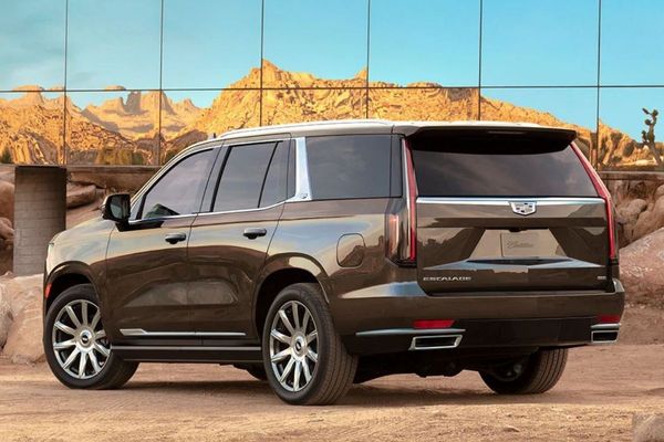 Iconic 2021 Cadillac Escalade arrives in Mideast