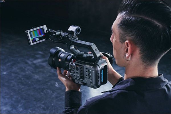 Sony Middle East & Africa Launches FX6 Full-frame Professional Camera to Expand its Cinema Line