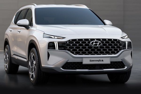 The Perfect Family Car Hyundai Santa Fe Arrives at Juma Al Majid Showroom