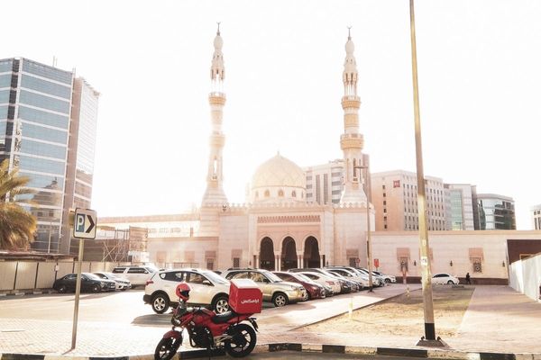 Islamic Affairs and Charitable Activities Department clarifies guidelines for performing Eid Al Fitr prayers