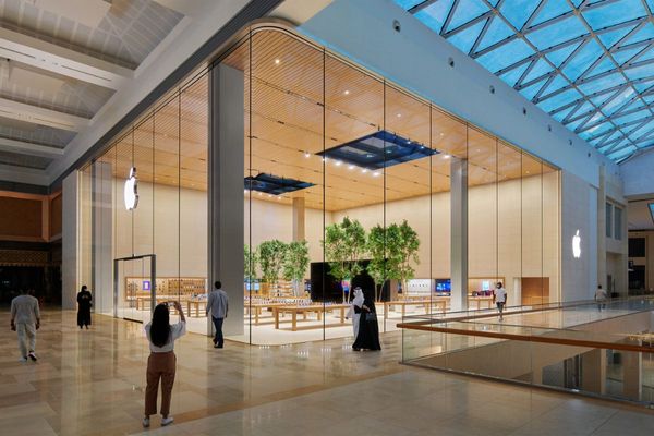UAE jobs: Apple Hiring for it's New Outlet