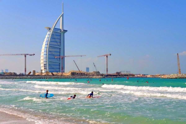 A Guide to Dubai's Pristine Beaches
