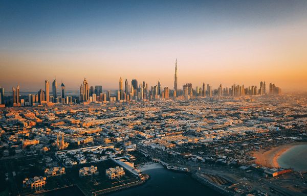 UAE’s non-oil foreign trade 2021:  27% growth totaling nearly AED 1.9 trillion