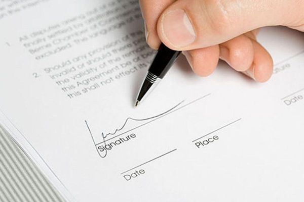 UAE Law: What you need to know about non-compete clause in your job contract