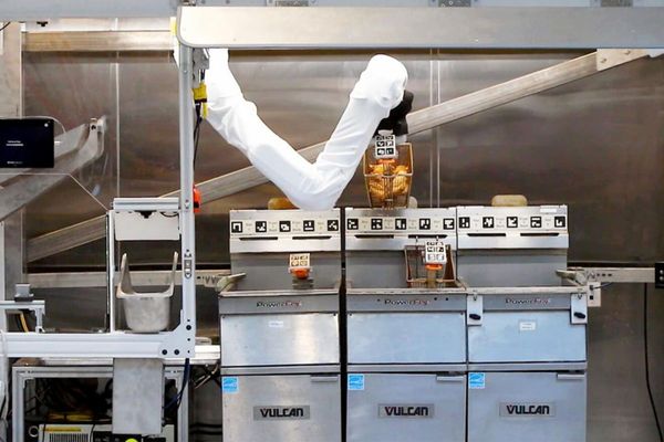 Dubai restaurants to soon have robot chefs to prepare food