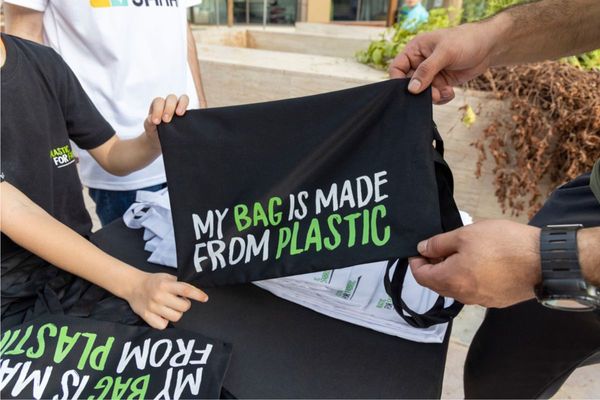Sustainable City Dubai turn single-use plastic into reusable shopping bags
