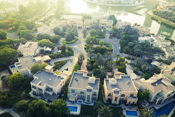 Dubai records AED1 billion in real estate transactions on Wednesday
