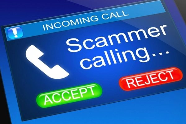 Do UAE banks compensate for money lost in scam calls?