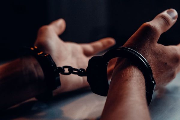 UAE: Imprisonment and fine for declining to report crime