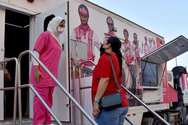 Dates & locations for FREE breast cancer test, mammogram screenings across UAE