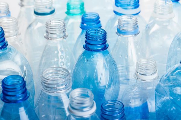MoIAT issues new decision regulating trade of recycled plastic water bottles