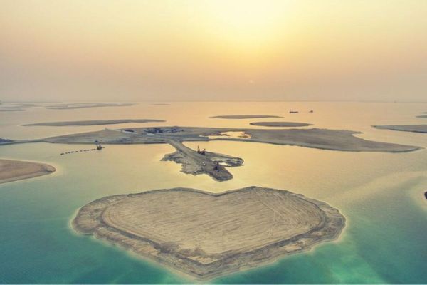 Floating villas to upscale Dubai's real estate market