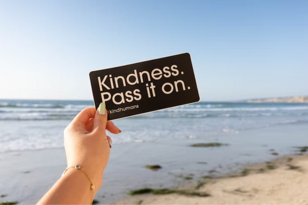 Heartwarming Tales: Acts of Kindness by Strangers in Dubai