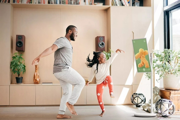 LG introduces The LG StanbyME and StanbyME Go for a summer streaming experience