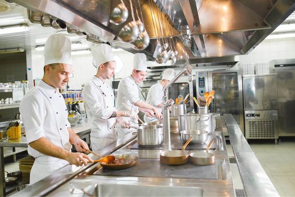 Cloud Kitchen in Dubai - A Guide to Set Up Your Business