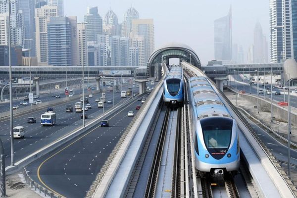 Arriving at Dubai Airport after your summer vacation? Get Home for Less than Dh10 Using the Metro!