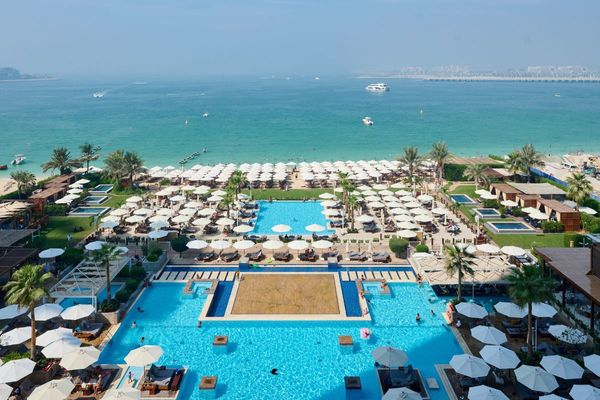 Azure Beach brings back 'Sunday Funday' with 80s and 90s vibes