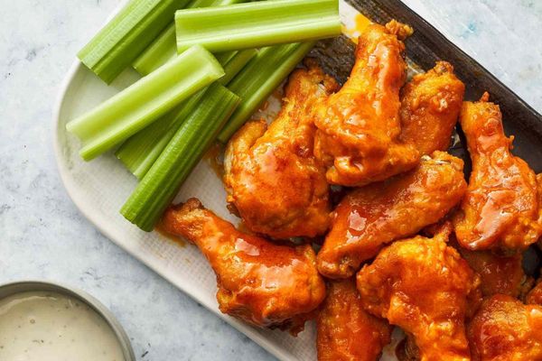 Best Restaurants to Get Some Finger-Lickin’ Good Wings in Dubai!