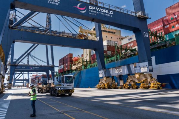 DP World, APM Terminals spearhead roadmap for accelerating electrification of port operations