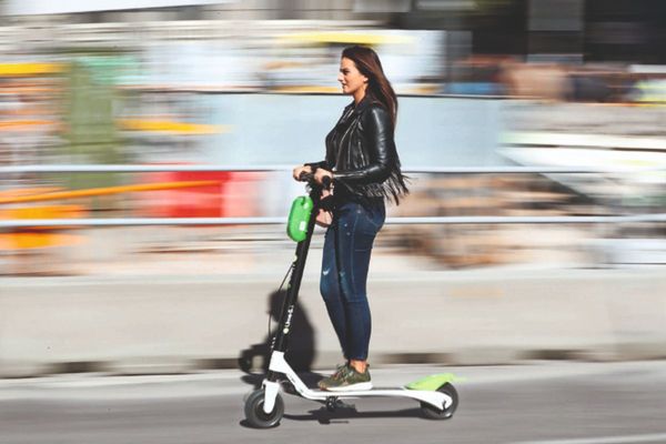 Dubai Authority Issues Warning: Violating E-Scooter & Bicycle Rules May Incur Up to Dh300 Fine
