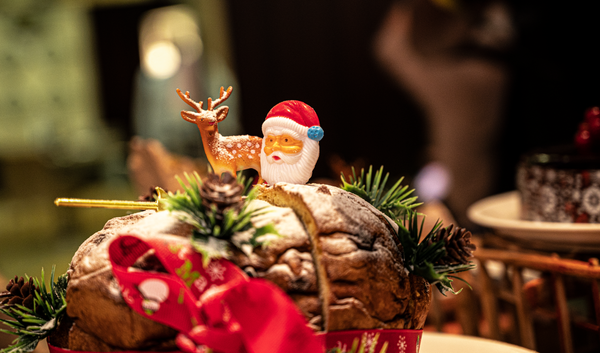 Celebrate the Festive Season at Ibis One Central and Novotel World Trade Centre